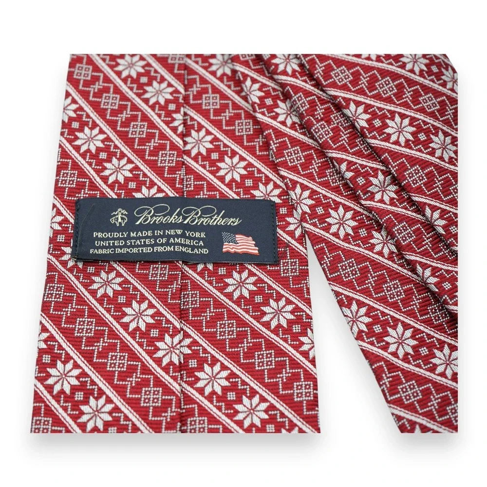 Brooks Brothers Red 100% Silk Tie Geometric Pattern‎ USA Made
